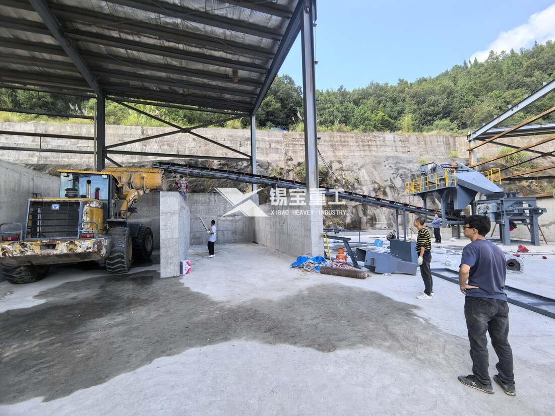 四川省巴中市瀝青再生料破碎篩分設備現場3